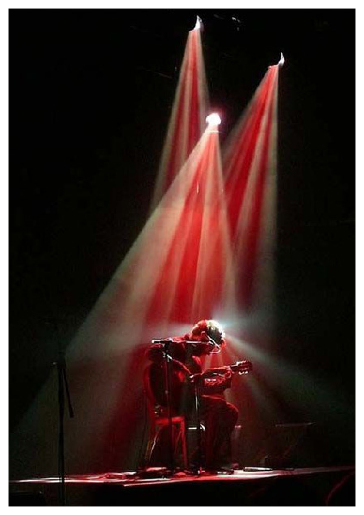 1COM2-CLEMENT-BOURAGA-MALFROY-PARISSE-Carnet-de-tendance-Concerts-page_page-0033