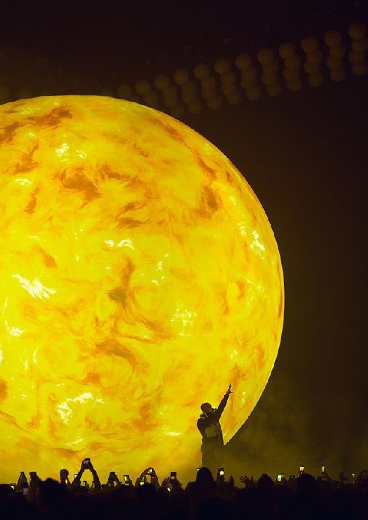 1COM2-CLEMENT-BOURAGA-MALFROY-PARISSE-Carnet-de-tendance-Concerts-page_page-0058